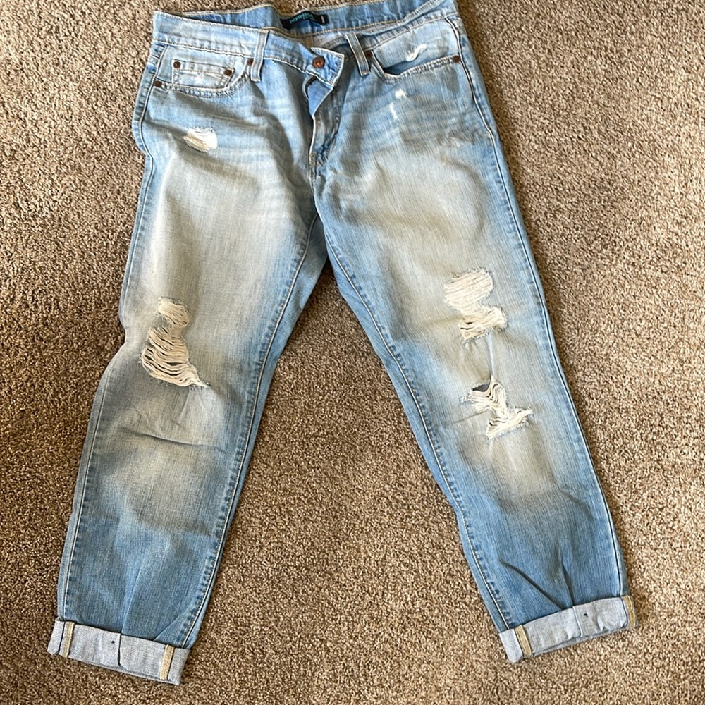 Levi’s boyfriend jeans